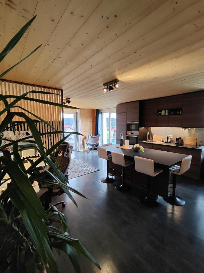 Orchamps-Vennes Superbe Appartement Neuf Avec Terrasse מראה חיצוני תמונה